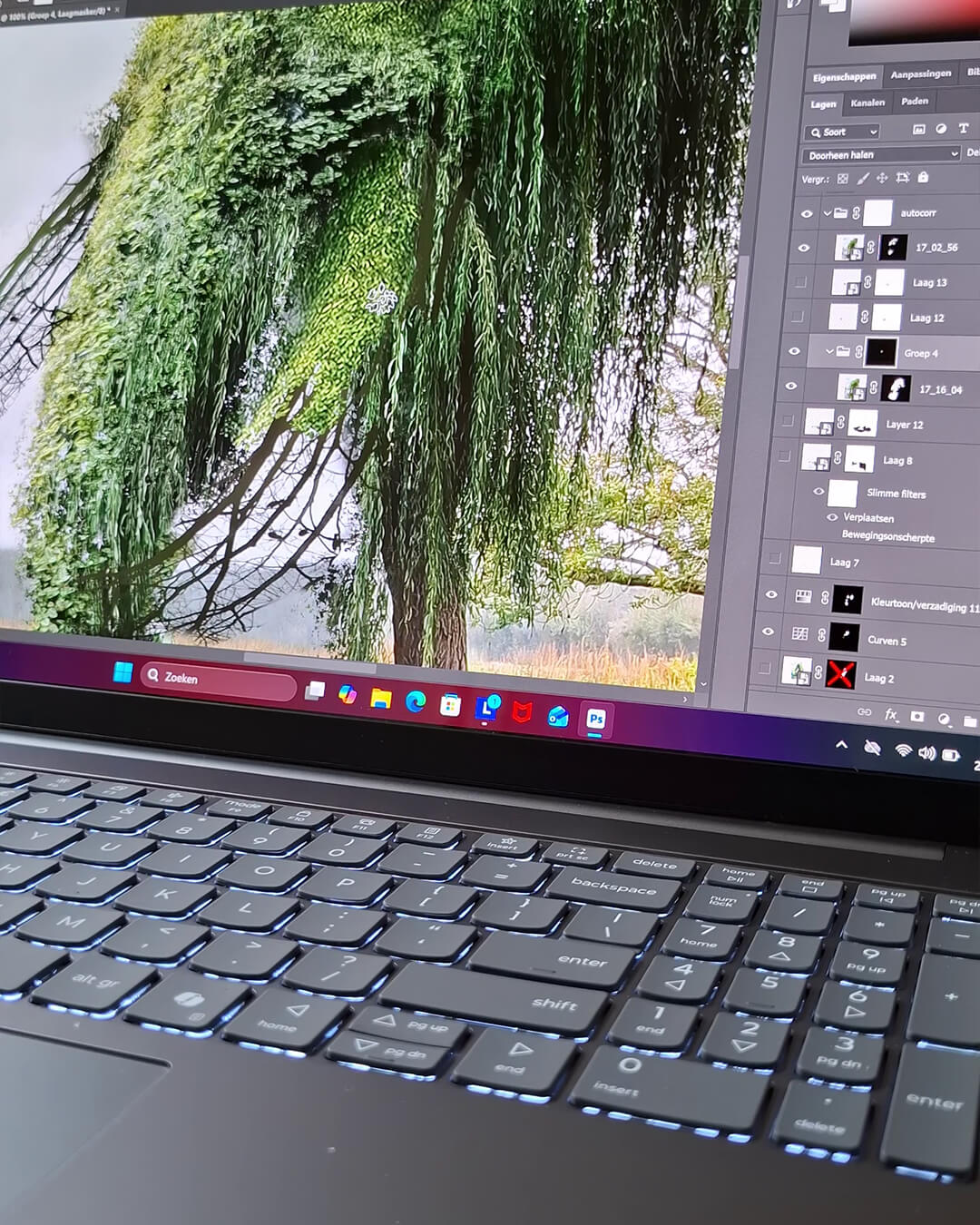 Close-up van soepel editproces en nauwkeurige beeldbewerking